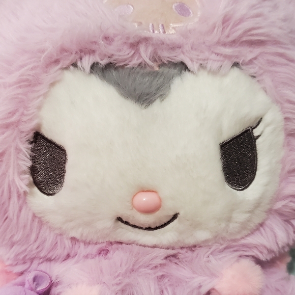 Sanrio Kuromi Faux Fur Plushie with Baku. Rare from Japan In very good condition - Picture 2 of 16